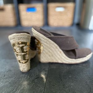 Tory Burch Espadrille Wedges, size 8